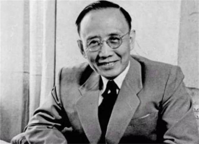送毛主席一块手表戴了整整31年凯发k8登录1945年郭沫若