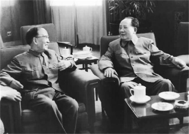 送毛主席一块手表戴了整整31年凯发k8登录1945年郭沫若(图4)