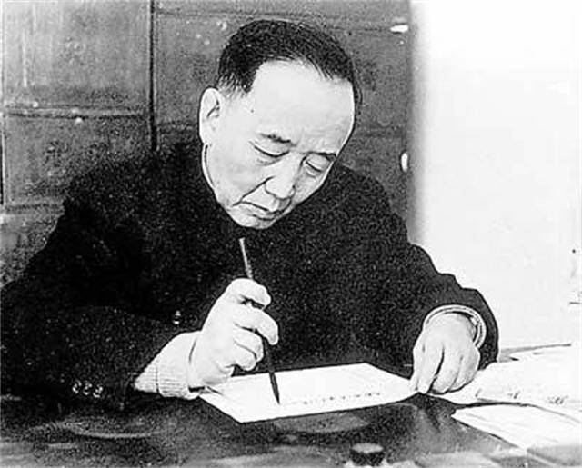 送毛主席一块手表戴了整整31年凯发k8登录1945年郭沫若(图12)